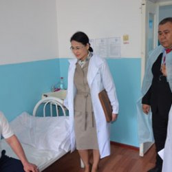 Посещение больницы руководителем управления здравоохранения А.Ш.Альназаровой (фото)