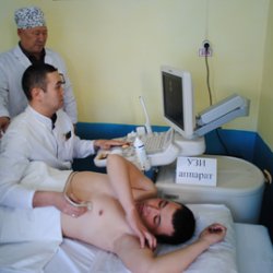 Посещение больницы акимом области К.Е.Кушербаевым (фото)